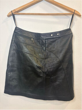 Cache Black Lamb Leather Mini Skirt Size 4 Zip Pocket Y2K Moto